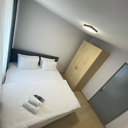 Hotell Safir 3*